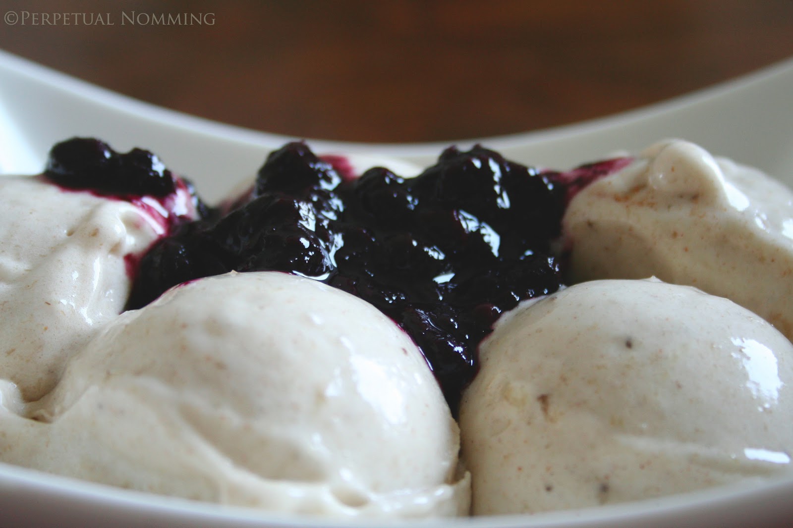 Perpetual Nomming Healthy Cinnamon "Ice Cream"